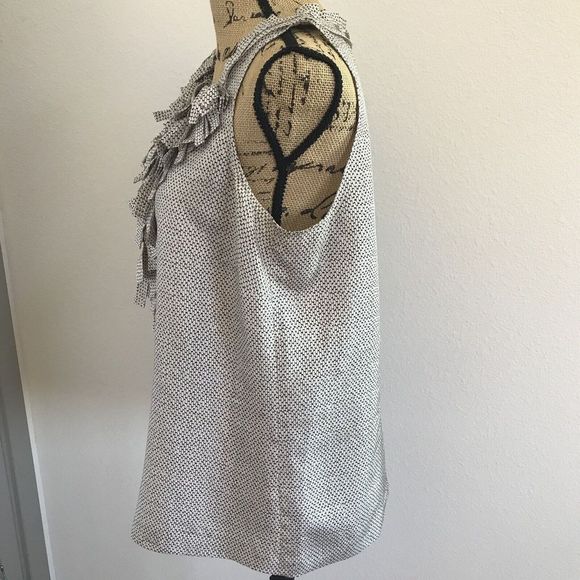 J.Crew Womens Silk Ruffle Blouse Size 12 Sleeveless Tank Hidden Button Placket - Picture 6 of 9